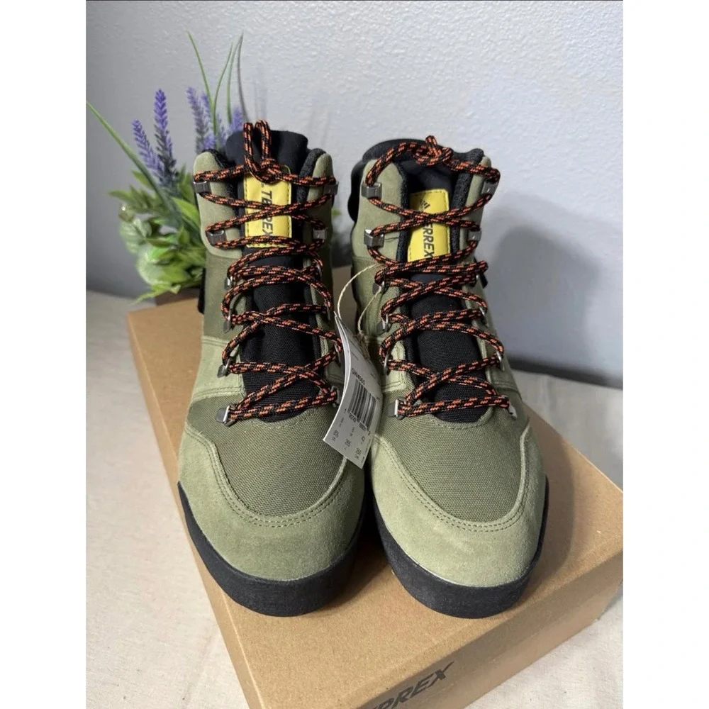 Adidas Terrex Snowpitch C.RDY Mens Hiking Boots Olive Green GW4065 Size 8.5